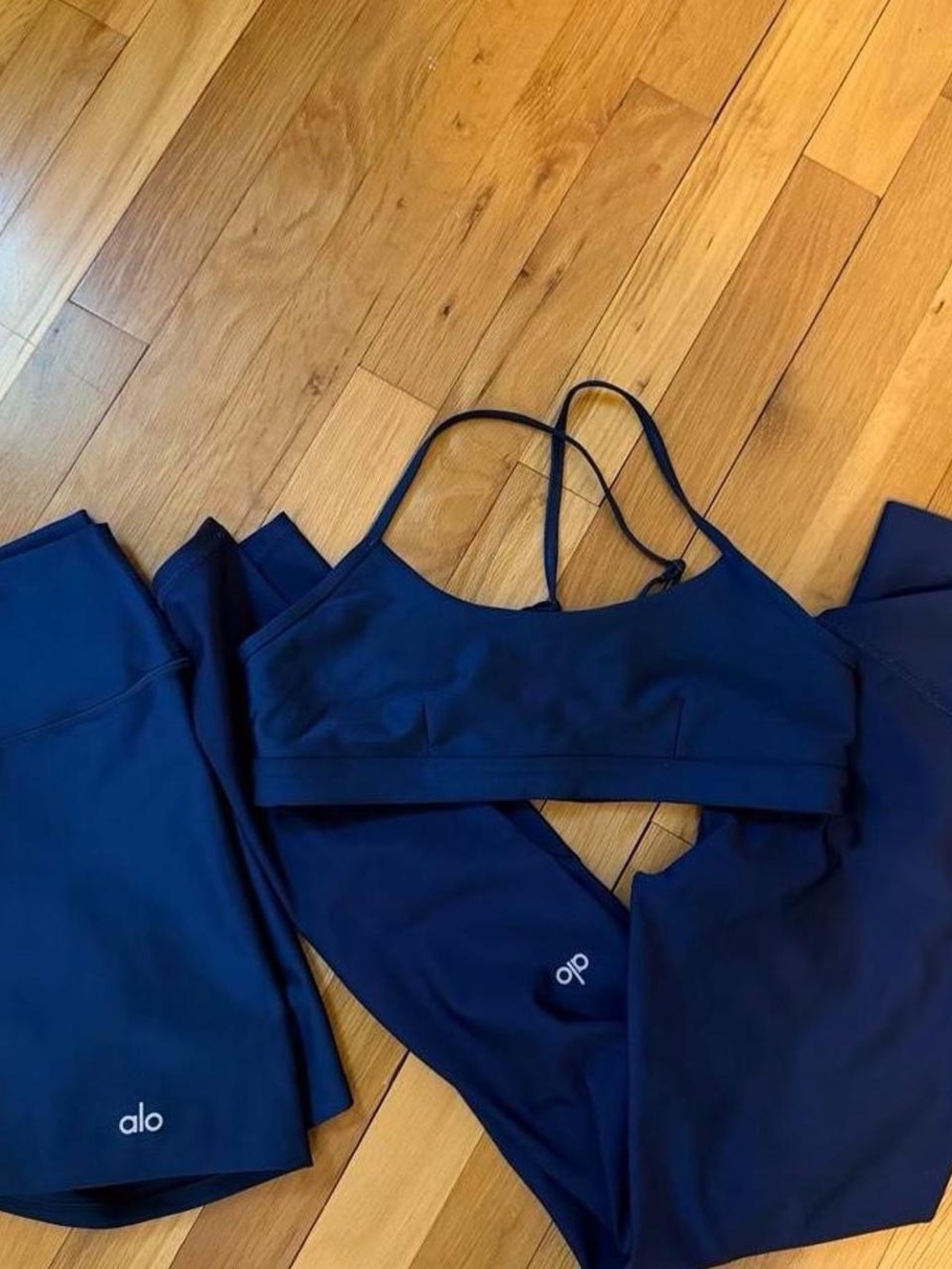 Alo Navy Sports Bra, Leggings, Biker shorts set-can do cheaper on dep0p madshops - Picture 1 of 5